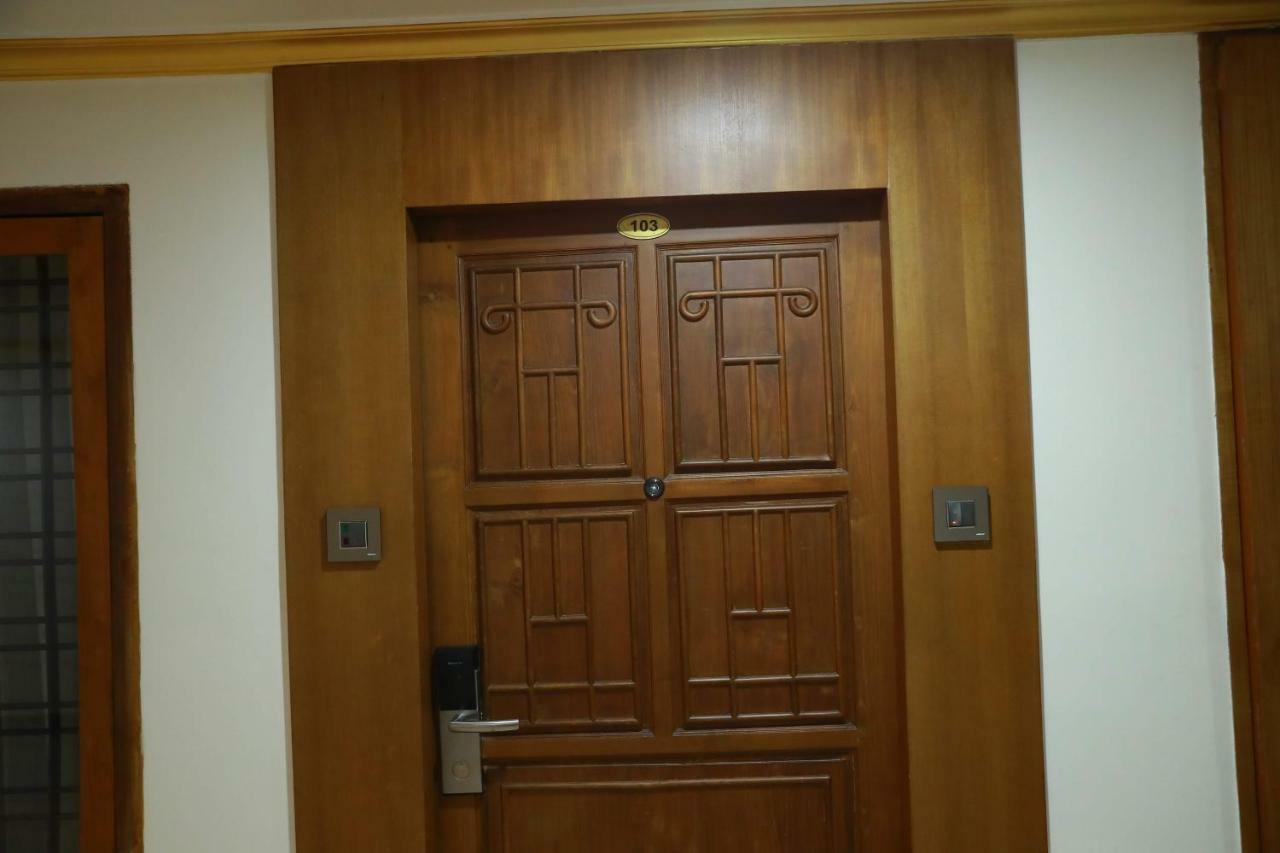 Hotel Rohini International Kallār Eksteriør billede
